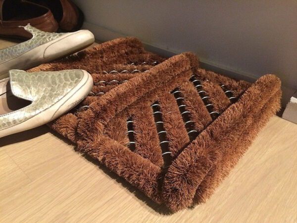 Borstelmat kokos bruin met opstaand rand - Afbeelding 7